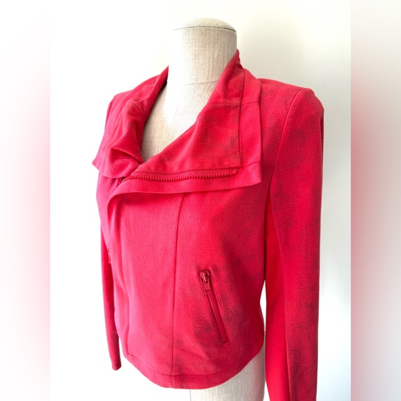 Rock & Republic Red Distressed Cropped Moro Jacket - Picture 4 of 14